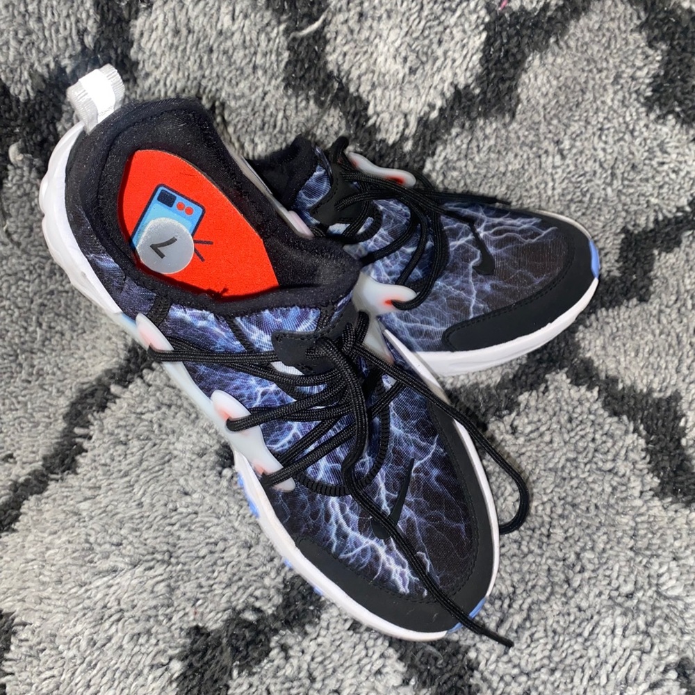 Nike React Presto Trouble Blk Wht Blu Mens Sz 7